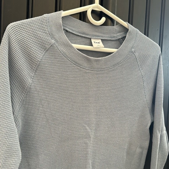 Tna from  Aritzia waffle knit long sleeved top in grey/ blue. Size xxs - Picture 3 of 3
